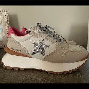 Vintage Havana platform sneakers